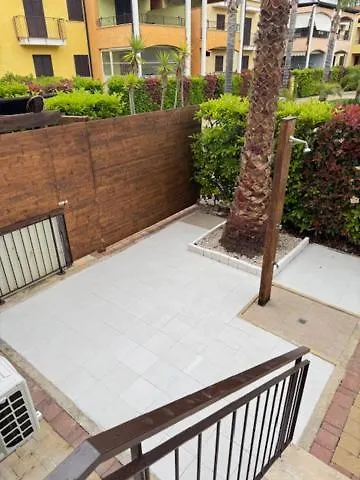 Ginevra & Carlotta Villaggio Rivazzurra Apartment *